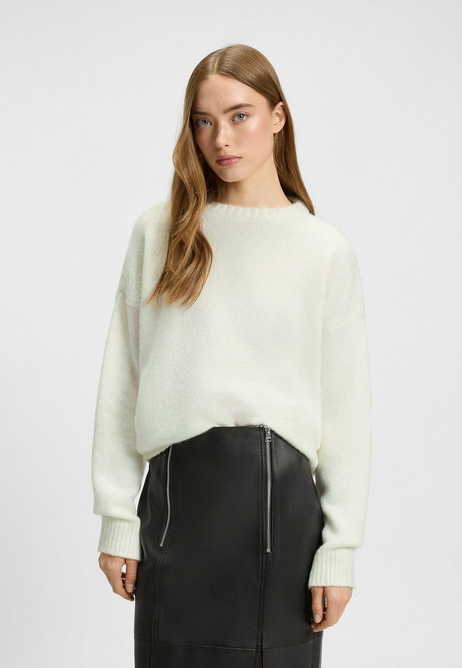 Джемпер HUGO SARCIS, Natural Eighteen/Off-White
Джемпер HUGO SARCIS, Natural Eighteen/Off-White