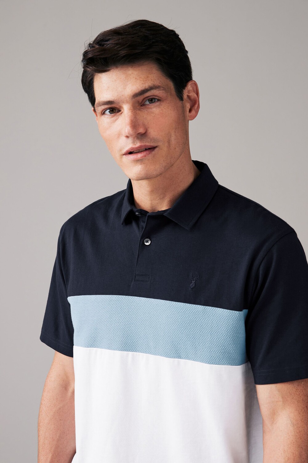 Рубашка поло с коротким рукавом из 100% хлопка с застежкой на пуговицы Next, синий
Рубашка поло с коротким рукавом из 100% хлопка с застежкой на пуговицы Next, синий