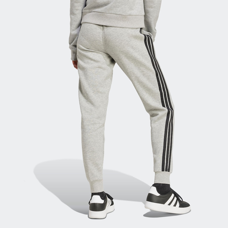 Зауженные спортивные брюки ADIDAS SPORTSWEAR, серый
Зауженные спортивные брюки ADIDAS SPORTSWEAR, серый