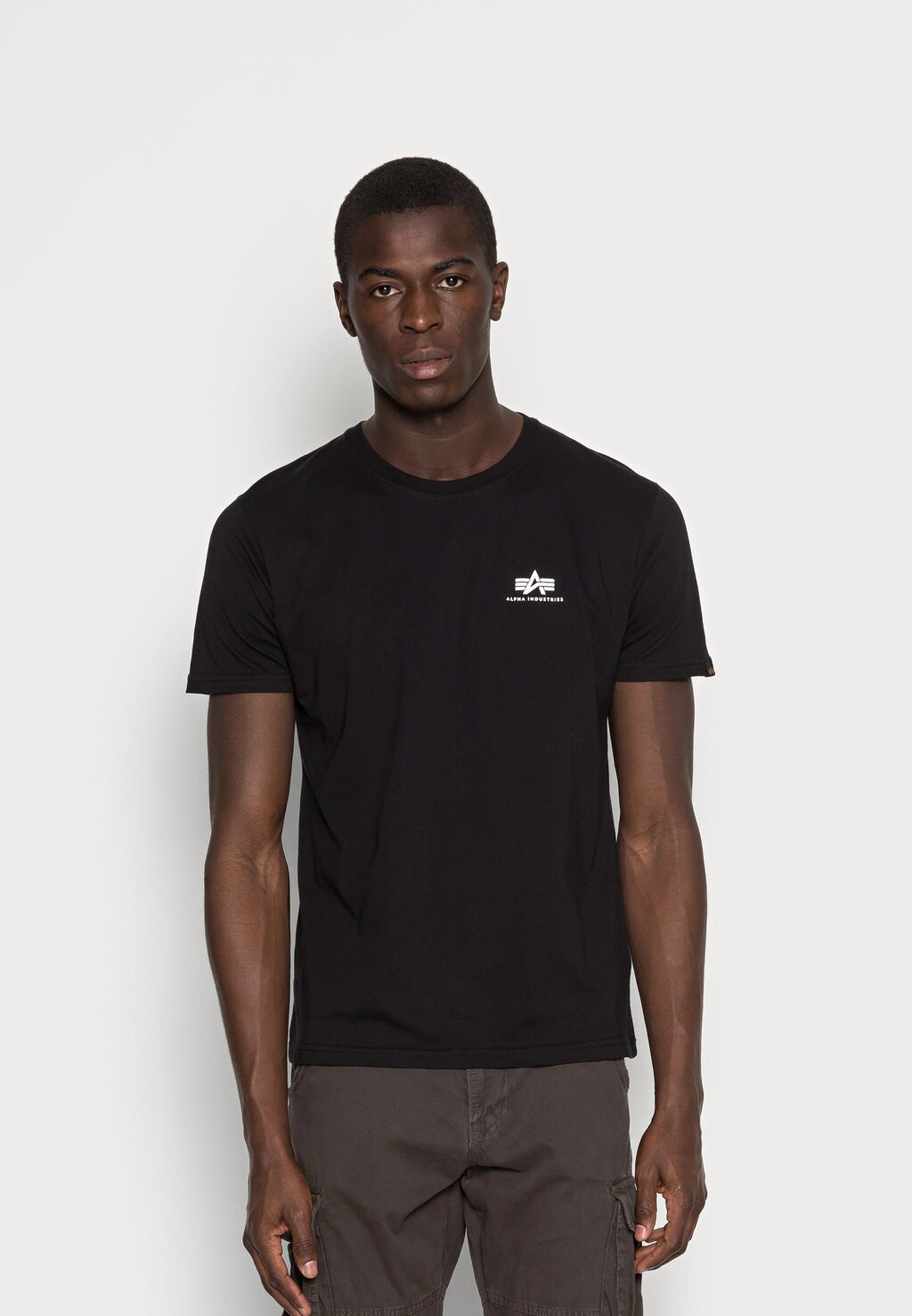 Футболка с принтом Small Logo Alpha Industries, черный
Футболка с принтом Small Logo Alpha Industries, черный