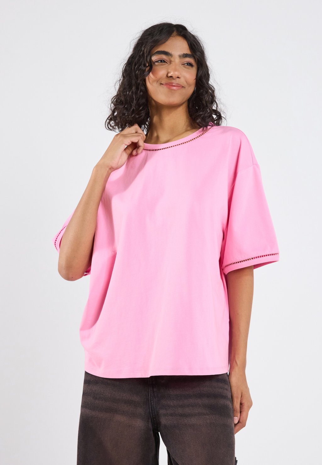 Базовая футболка Even&Odd, розовый
Базовая футболка Even&Odd, розовый