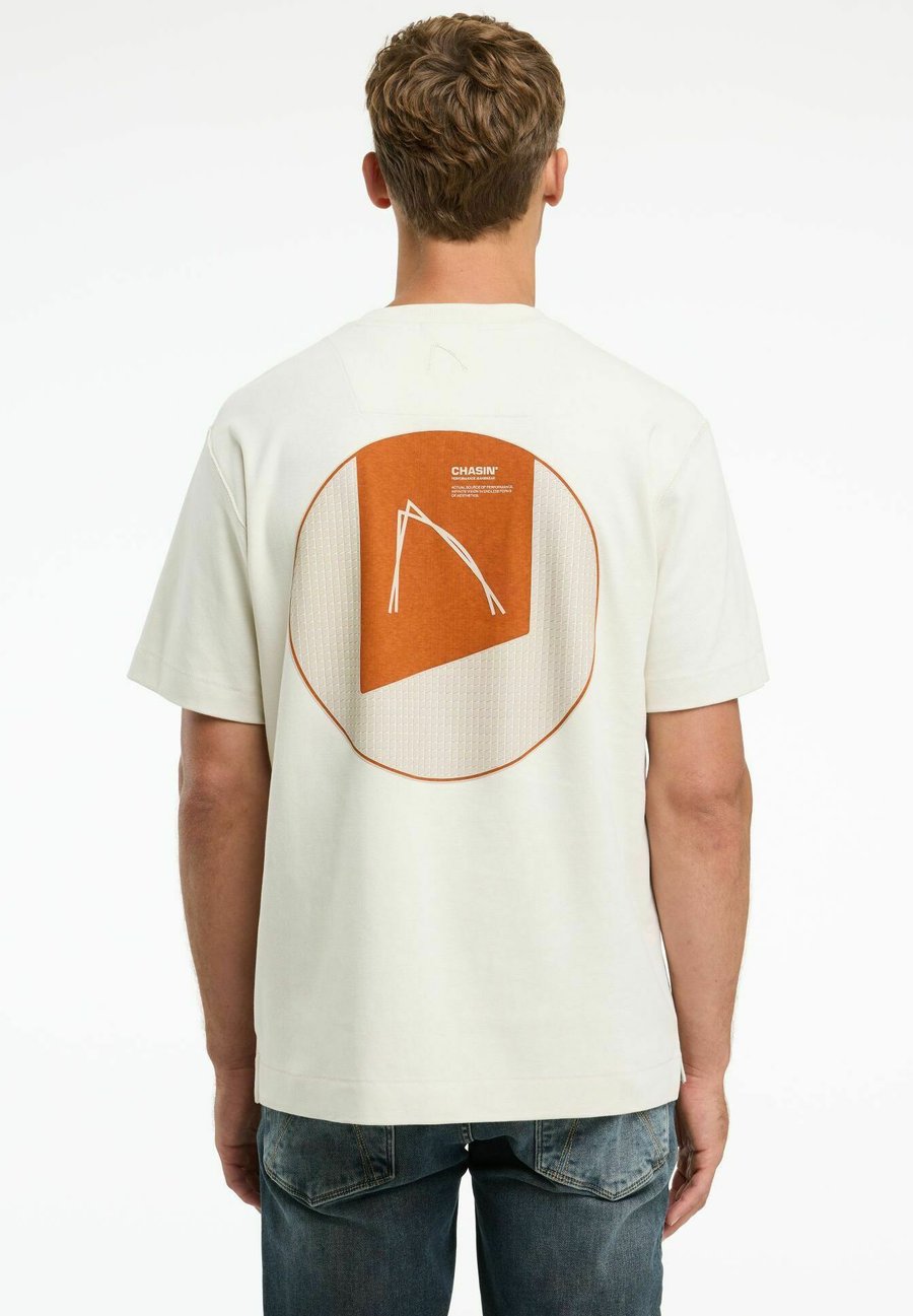 Футболка CHASIN' KNOX, Off-White, Белый, Футболка CHASIN' KNOX, Off-White
Футболка CHASIN' KNOX, Off-White, Белый, Футболка CHASIN' KNOX, Off-White