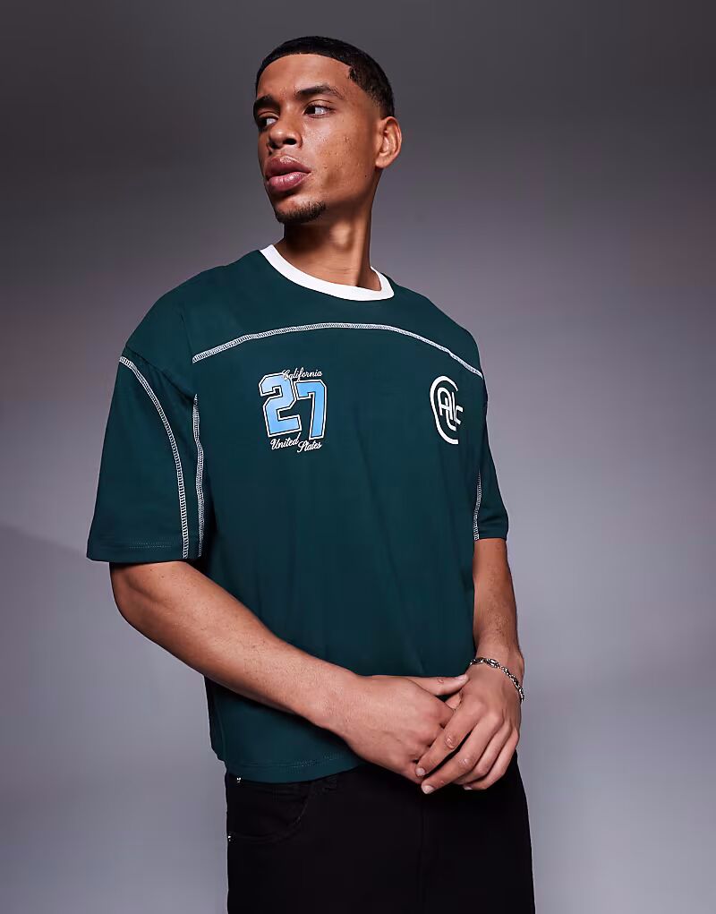 Свободная футболка ASOS DESIGN свободного кроя с кантом и спортивной графикой темно-зеленого цвета
Свободная футболка ASOS DESIGN свободного кроя с кантом и спортивной графикой темно-зеленого цвета