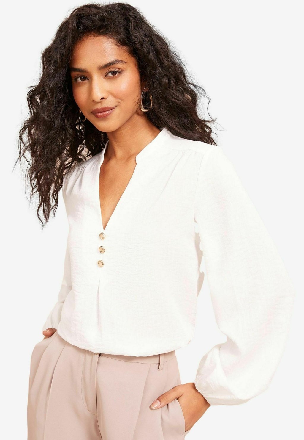 Блуза LONG SLEEVE NOTCH NECK Friends Like These, бежевый
Блуза LONG SLEEVE NOTCH NECK Friends Like These, бежевый