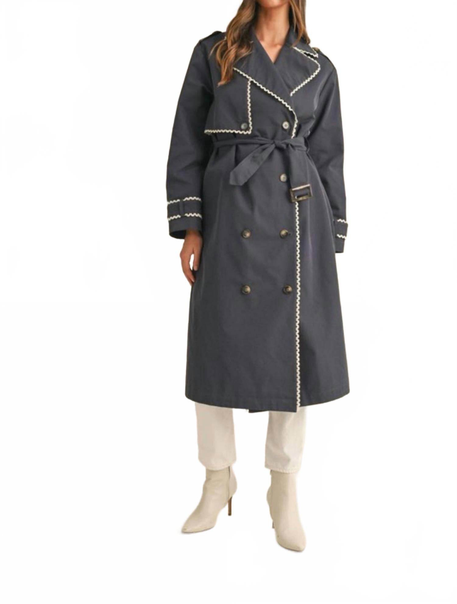 Amie & Co Тренч Georgia с кружевной отделкой, темно-синий, с кружевной отделкой цвета слоновой кости
Amie & Co Тренч Georgia с кружевной отделкой, темно-синий, с кружевной отделкой цвета слоновой кости