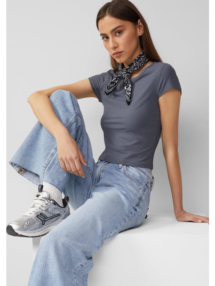 Футболка QS, серый
Футболка QS, серый