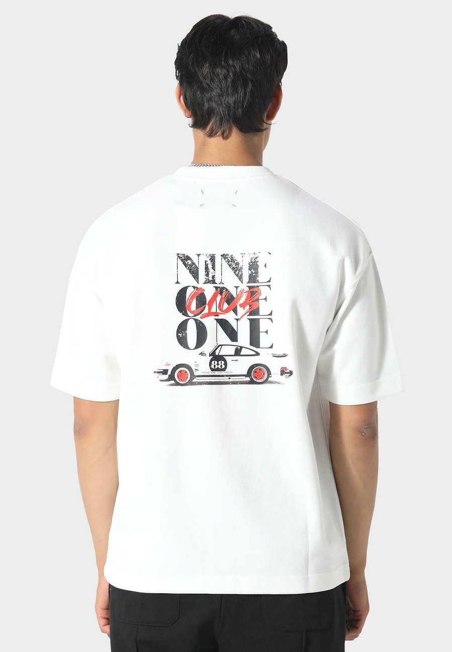 Футболка Pas de Monaco NINE ONE ONE, Off White/White, Белый, Футболка Pas de Monaco NINE ONE ONE, Off White/White
Футболка Pas de Monaco NINE ONE ONE, Off White/White, Белый, Футболка Pas de Monaco NINE ONE ONE, Off White/White