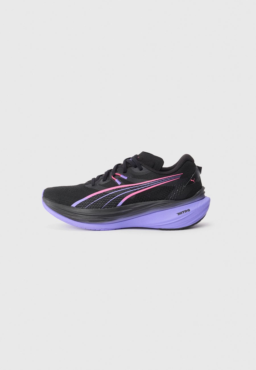 Кроссовки Puma DEVIATE NITRO 3, Black/Dark Amethyst/Black
Кроссовки Puma DEVIATE NITRO 3, Black/Dark Amethyst/Black