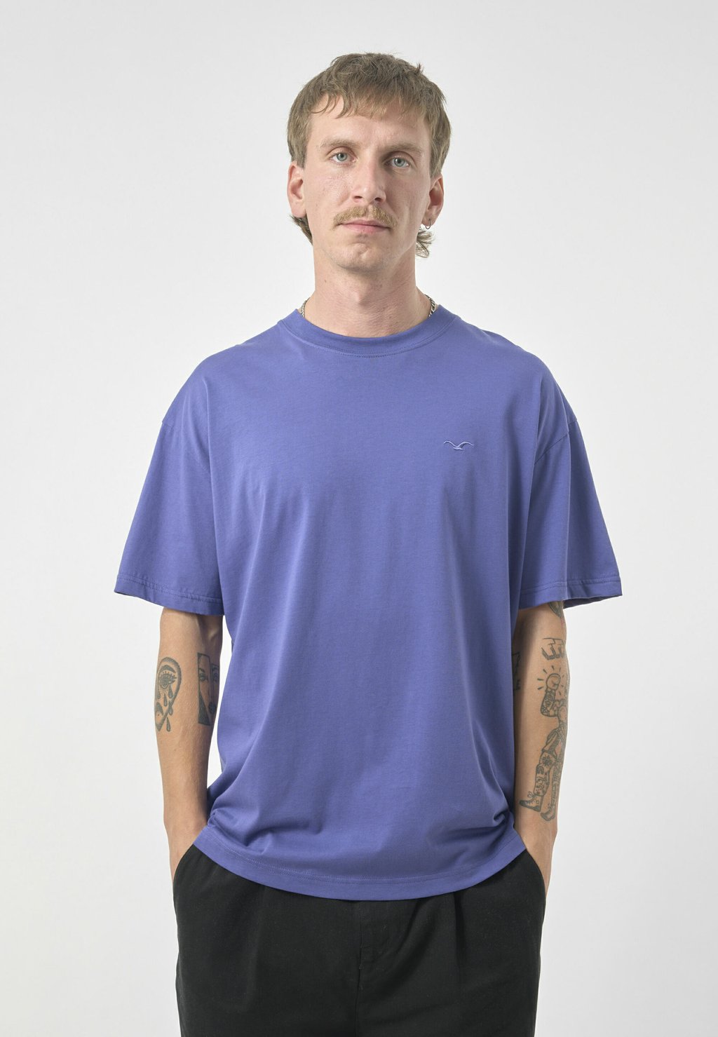 Базовая футболка LIGULL Cleptomanicx, синий
Базовая футболка LIGULL Cleptomanicx, синий