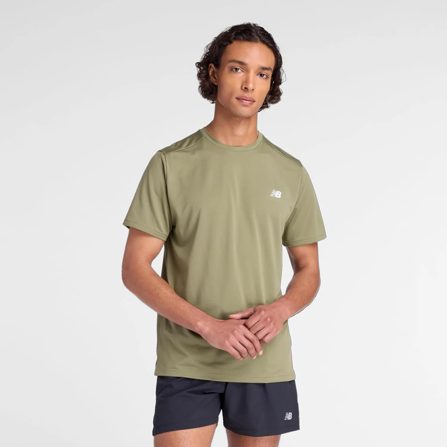 Футболка New Balance мужская спортивная с коротким рукавом
Футболка New Balance мужская спортивная с коротким рукавом