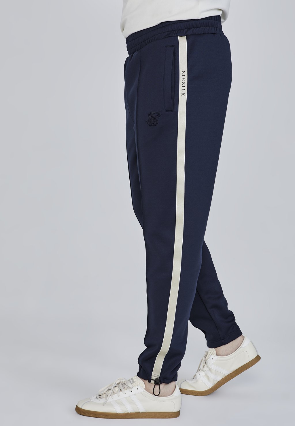 Спортивные брюки SMART JOGGERS SIKSILK, темно-синий
Спортивные брюки SMART JOGGERS SIKSILK, темно-синий