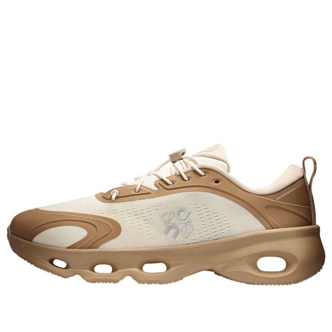 On Running x LOEWE Cloudsolo 'Dark Sand Cream'
On Running x LOEWE Cloudsolo 'Dark Sand Cream'