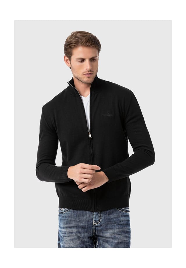 Свитер Cipo & Baxx, черный
Свитер Cipo & Baxx, черный