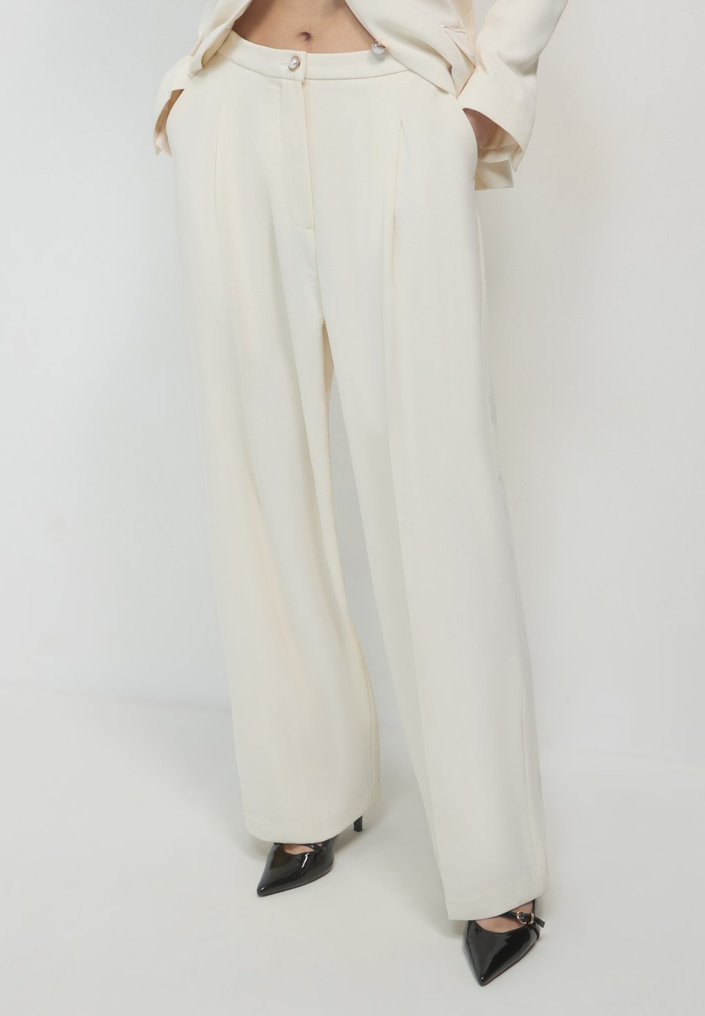 Брюки CREPE Calliope, белый
Брюки CREPE Calliope, белый