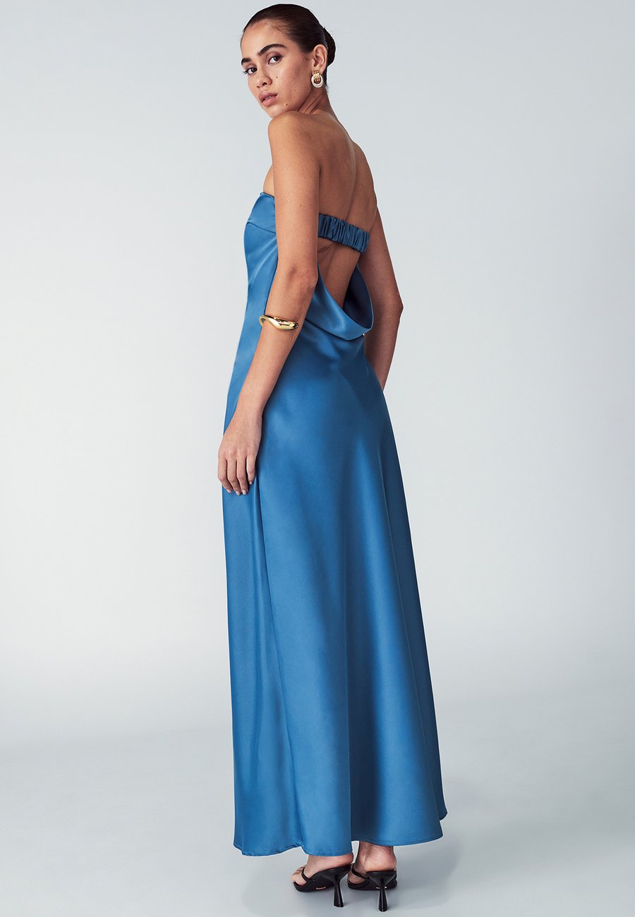 Платье WILLA DARCI MIDI DRESS, Petrol Blue/Blue
Платье WILLA DARCI MIDI DRESS, Petrol Blue/Blue