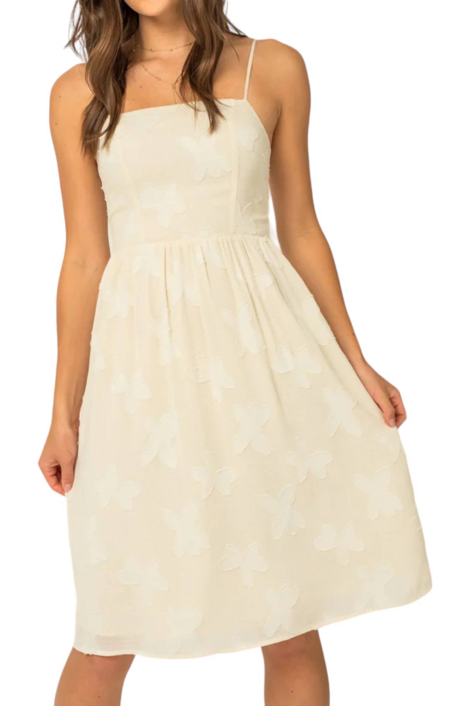 Платье-миди с квадратным вырезом и текстурой кремового цвета GILLI
Платье-миди с квадратным вырезом и текстурой кремового цвета GILLI