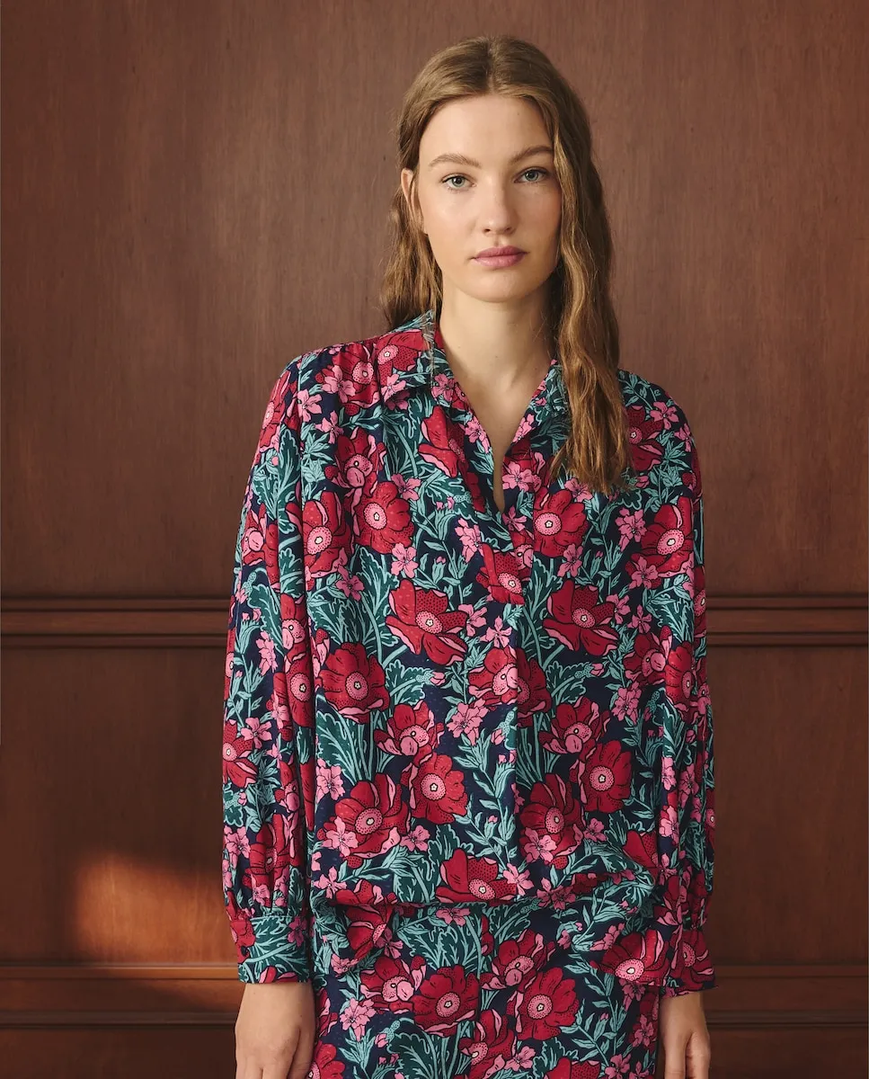 Женская рубашка с длинным рукавом, с крупным цветочным принтом Lloyd's, красный
Женская рубашка с длинным рукавом, с крупным цветочным принтом Lloyd's, красный