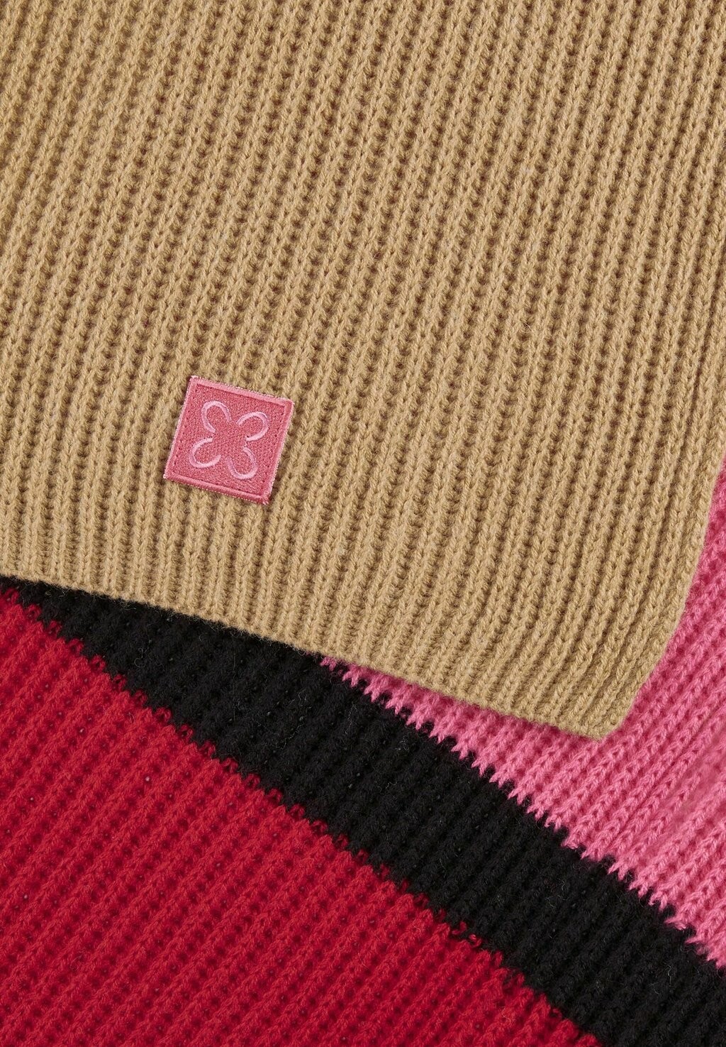 Шарф Codello, розовый
Шарф Codello, розовый