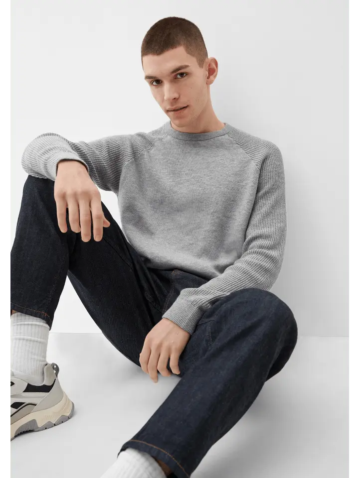 Пуловер QS, серый
Пуловер QS, серый