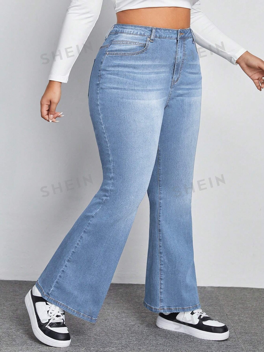 EZwear Женские брюки больших размеров, стираный деним, расклешенный деним Shein, светло-голубой
EZwear Женские брюки больших размеров, стираный деним, расклешенный деним Shein, светло-голубой