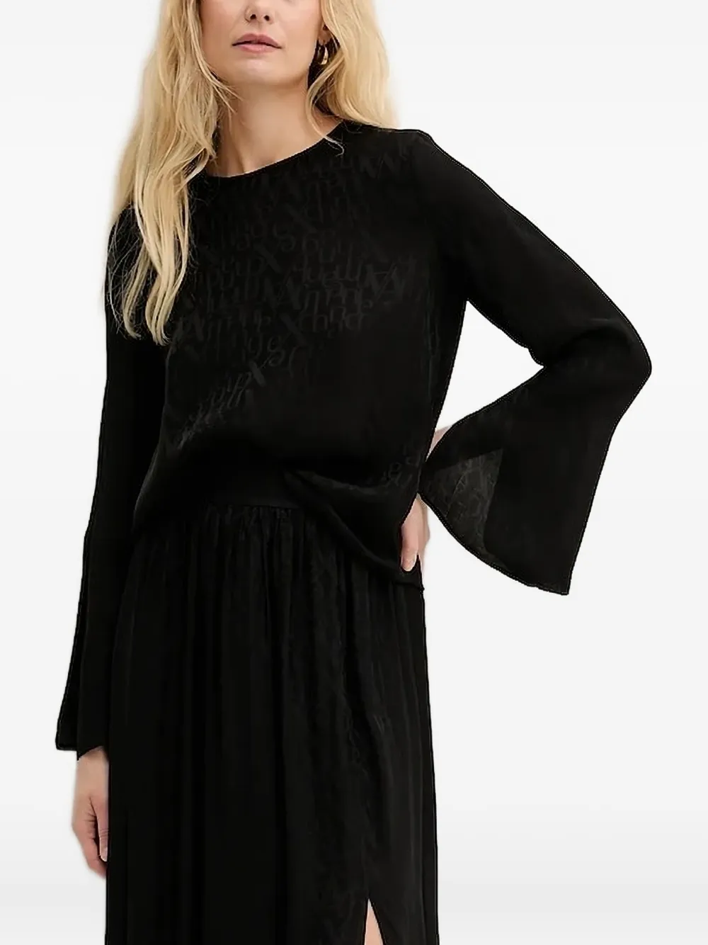 Блузка с рукавами-колокольчиками Armani Exchange, черный
Блузка с рукавами-колокольчиками Armani Exchange, черный