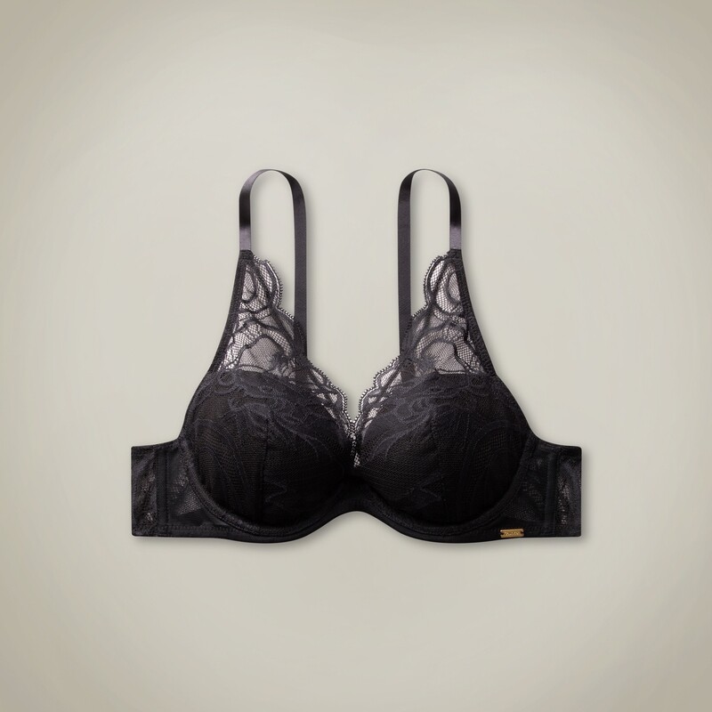 Нижнее белье женское Calvin Klein Year of the Dragon Deep V, черный
Нижнее белье женское Calvin Klein Year of the Dragon Deep V, черный