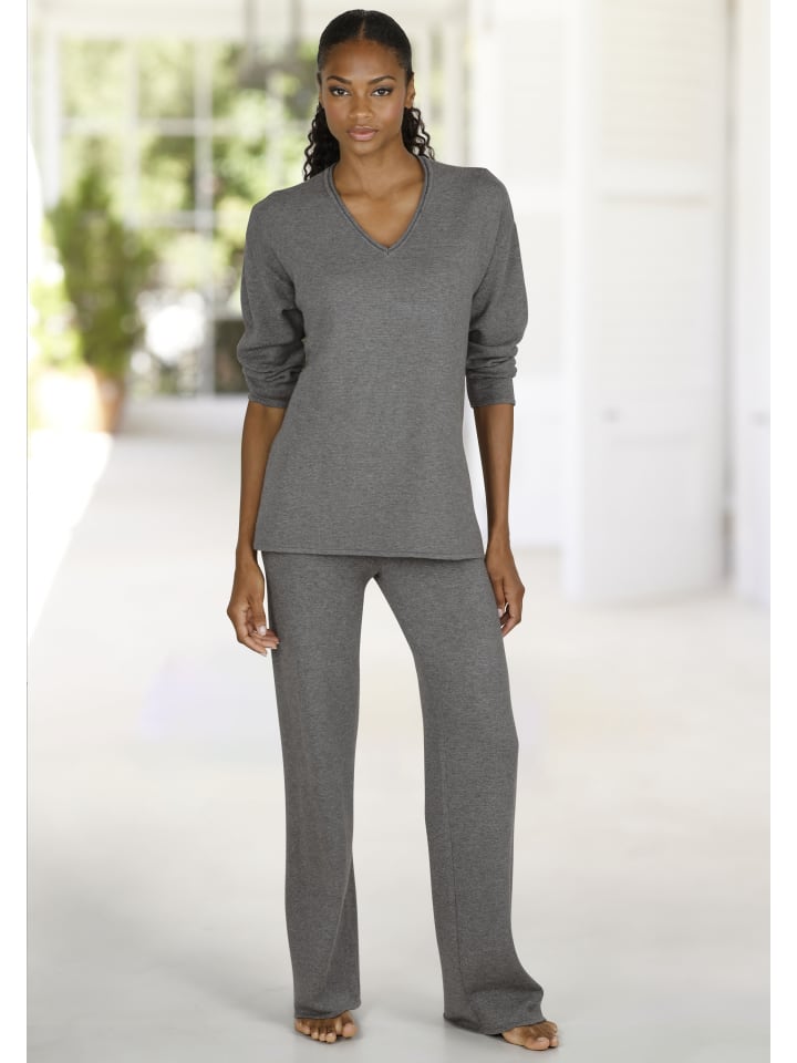 LASCANA Темно-серый вязаный свитер
LASCANA Темно-серый вязаный свитер