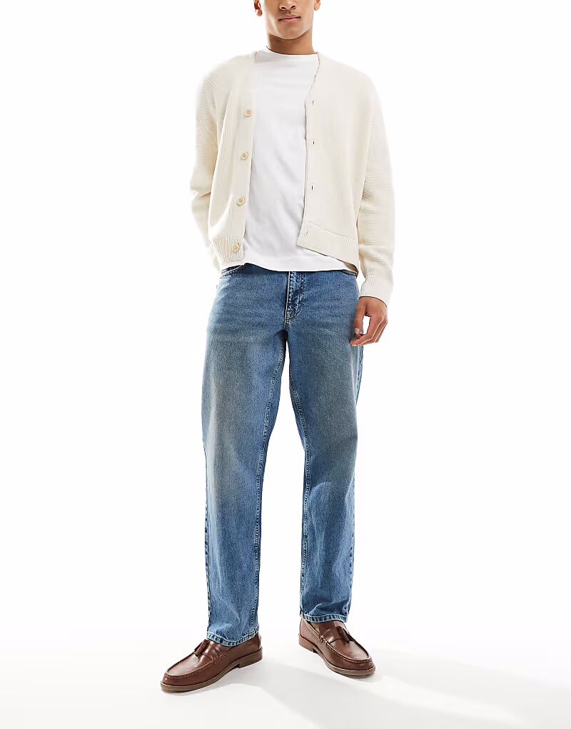 Джинсы прямого кроя светло-голубого цвета Asos Design
Джинсы прямого кроя светло-голубого цвета Asos Design