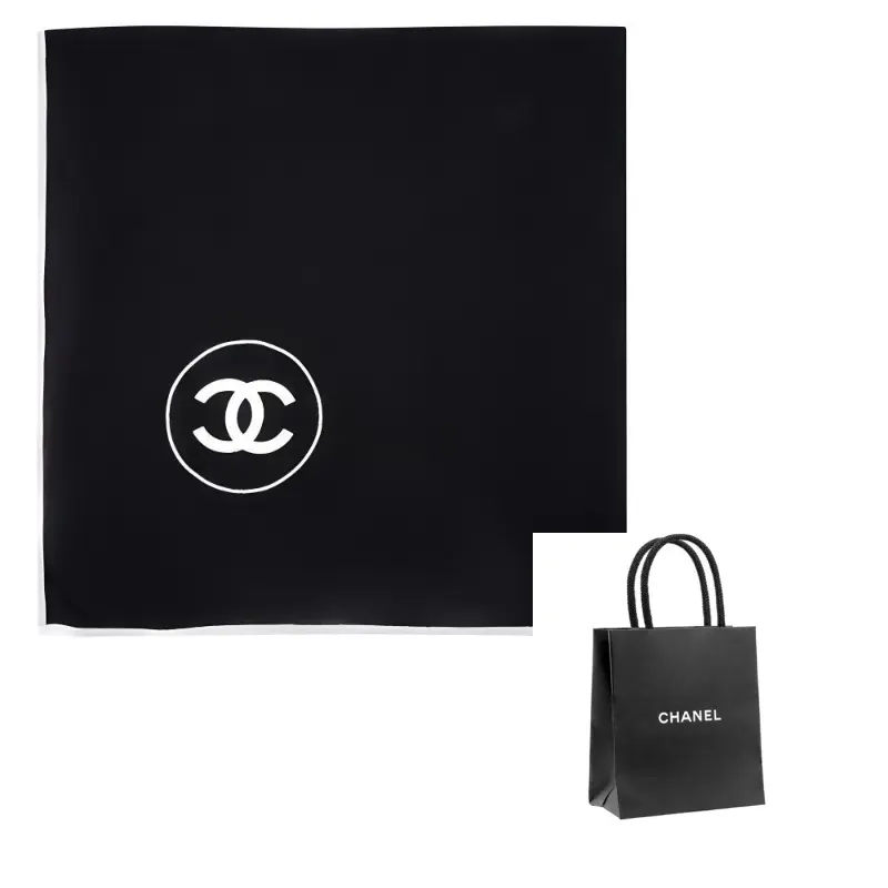 CHANEL Кашемировый шелковый шарф унисекс черный, Black
CHANEL Кашемировый шелковый шарф унисекс черный, Black