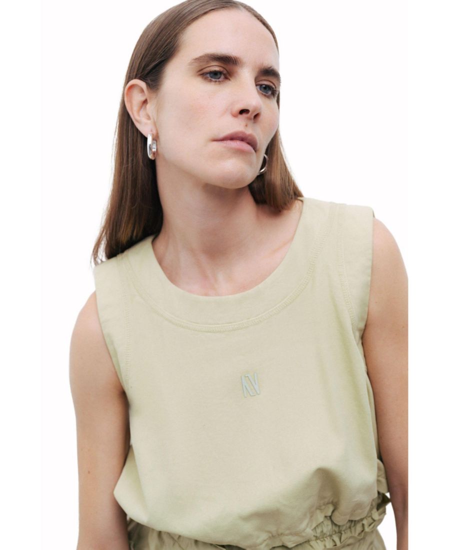 Женский укороченный топ с принтом NOCTURNE, Olive green
Женский укороченный топ с принтом NOCTURNE, Olive green