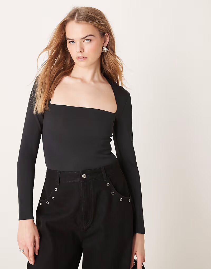 Боди Abercrombie & Fitch с квадратным вырезом, черный
Боди Abercrombie & Fitch с квадратным вырезом, черный