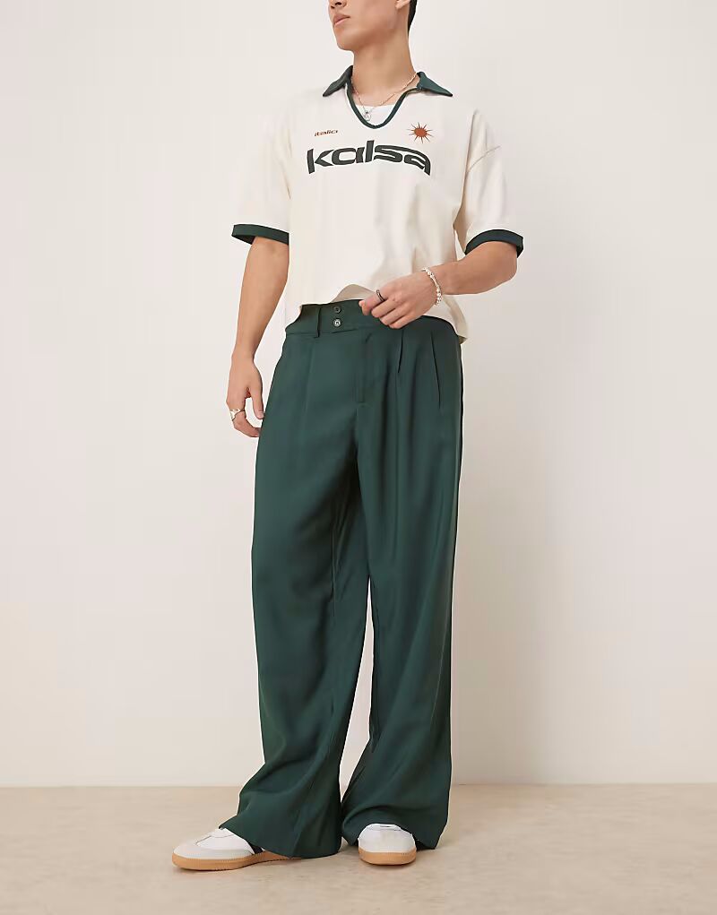 Брюки свободного кроя ASOS DESIGN зеленого цвета
Брюки свободного кроя ASOS DESIGN зеленого цвета