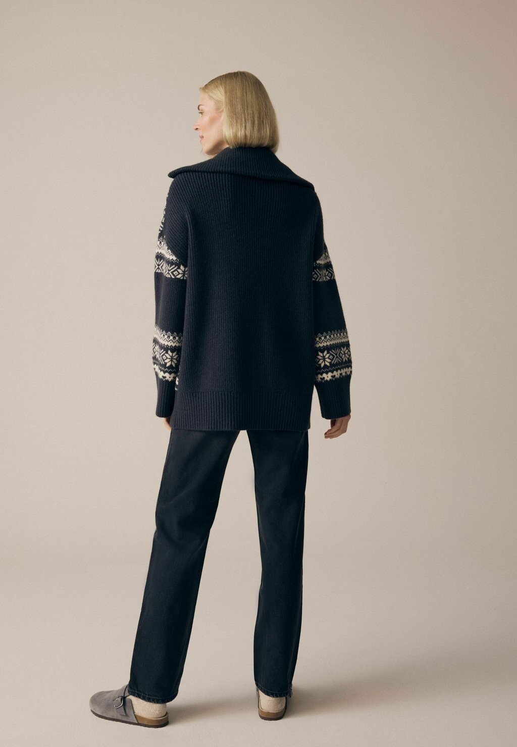 Джемпер ZIP NECK FAMILY CHRISTMAS Next, черный
Джемпер ZIP NECK FAMILY CHRISTMAS Next, черный