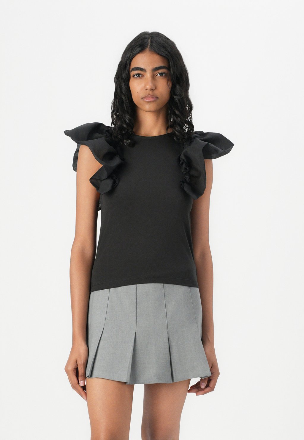 Базовая футболка ONLTAYA LIFE FRILL MIX BOX ONLY, черный
Базовая футболка ONLTAYA LIFE FRILL MIX BOX ONLY, черный