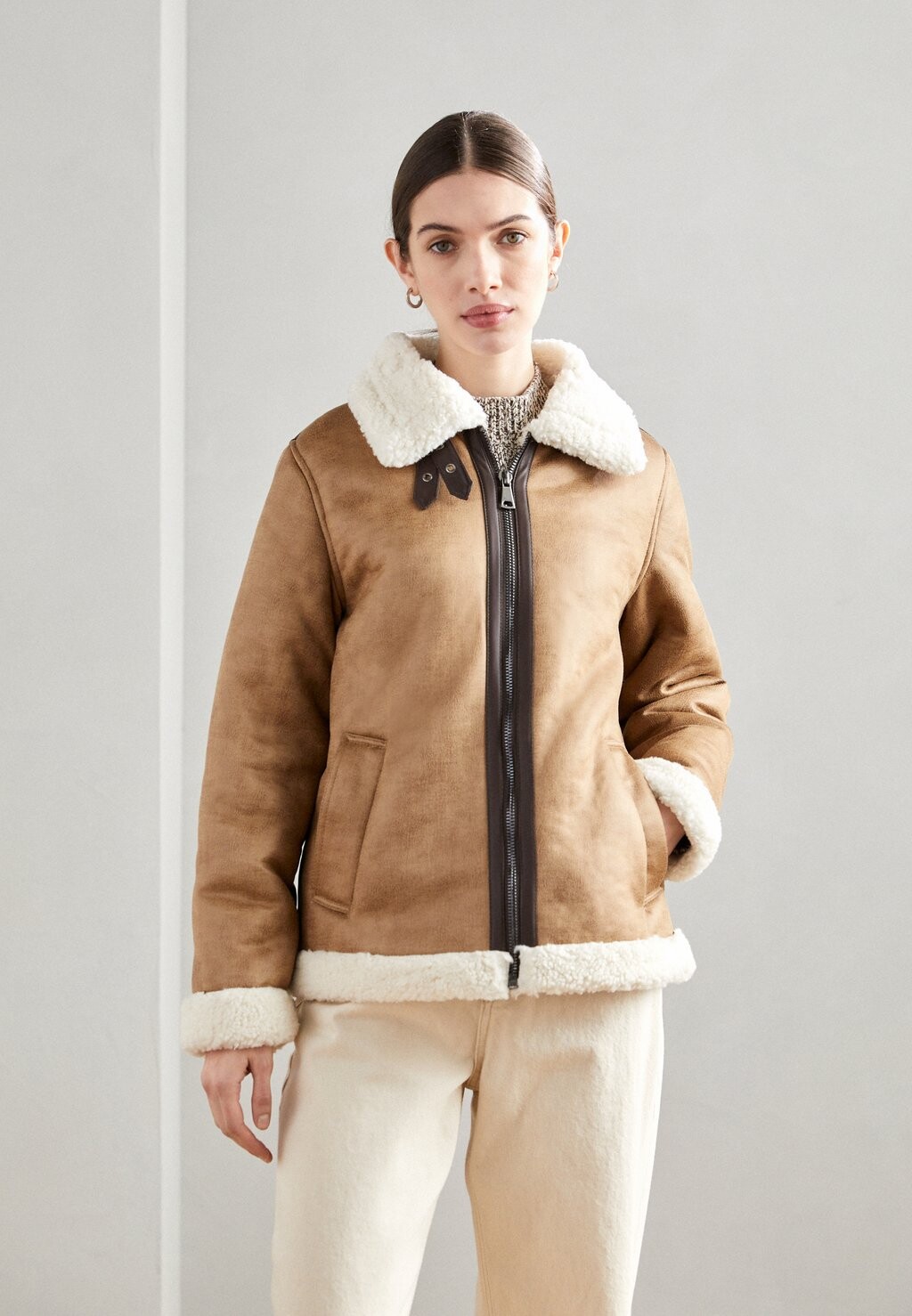 Куртка b.young БЬЯСАННА, цвет toasted coconut, Белый, Куртка b.young БЬЯСАННА, цвет toasted coconut
Куртка b.young БЬЯСАННА, цвет toasted coconut, Белый, Куртка b.young БЬЯСАННА, цвет toasted coconut