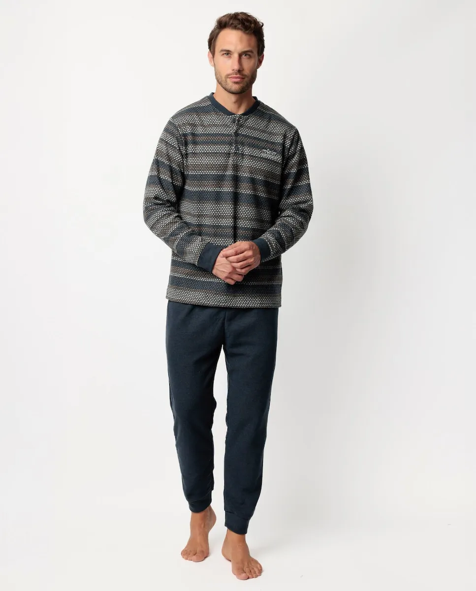 Мужская длинная пижама из миланской ткани темно-синего цвета Admas
Мужская длинная пижама из миланской ткани темно-синего цвета Admas