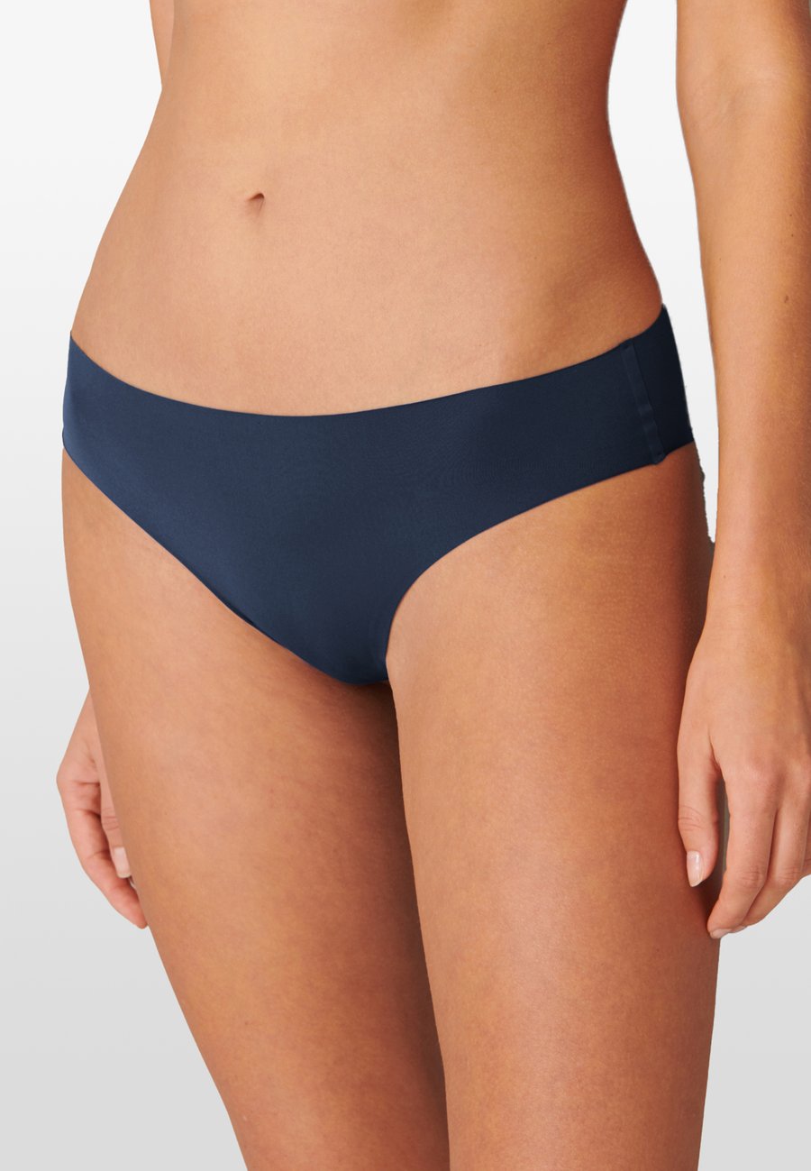 Брифы Schiesser 2 PACK INVISIBLE LIGHT, Nachtblau/Dark Blue
Брифы Schiesser 2 PACK INVISIBLE LIGHT, Nachtblau/Dark Blue