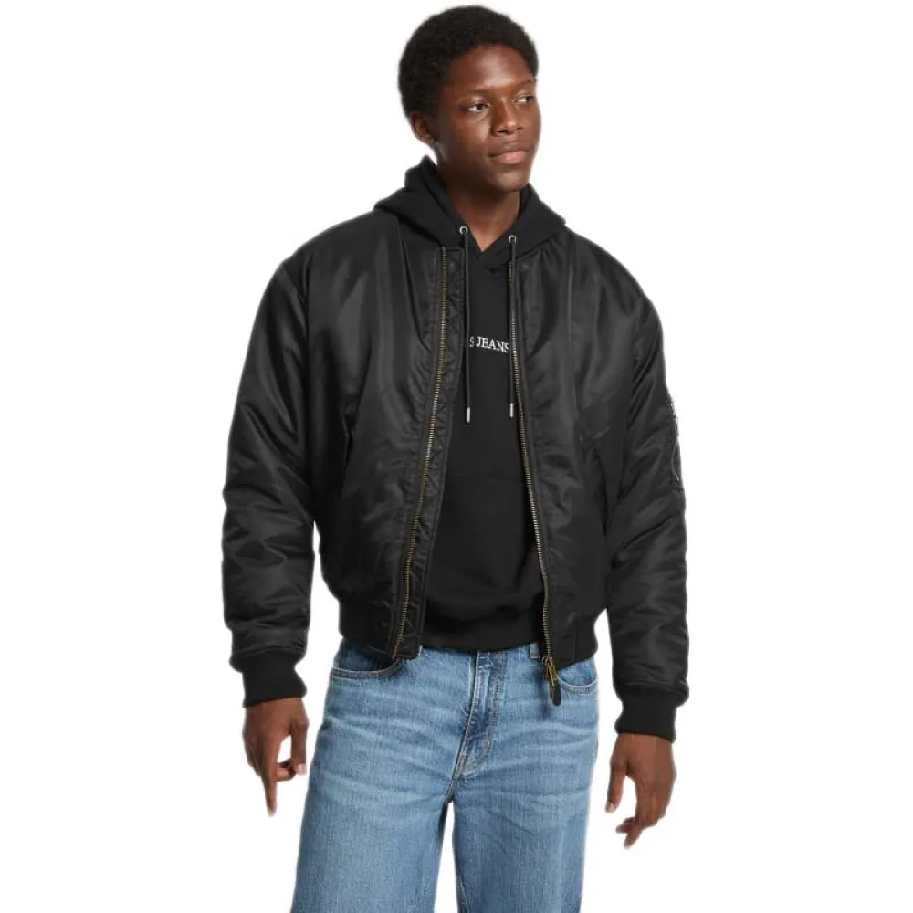 Куртка Guess Jeans Gj M5Rl81-Whaa2 bomber, черный 
Куртка Guess Jeans Gj M5Rl81-Whaa2 bomber, черный