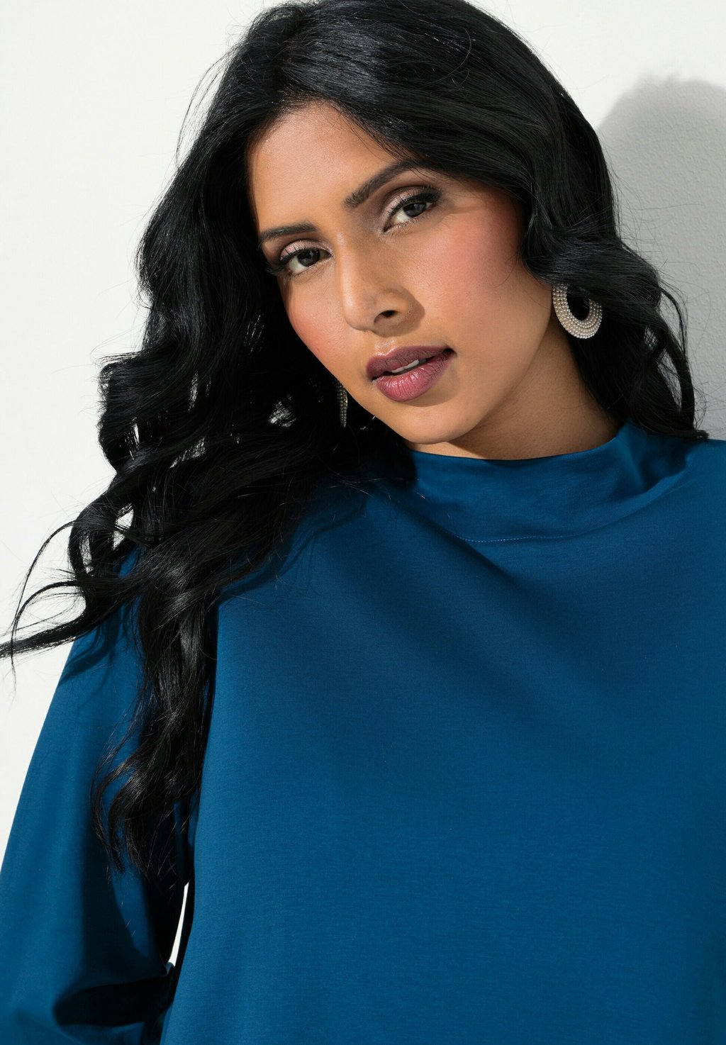 Топ с длинными рукавами CLASSIC STEHKRAGEN 3/4-ARM Ulla Popken, синий 
Топ с длинными рукавами CLASSIC STEHKRAGEN 3/4-ARM Ulla Popken, синий