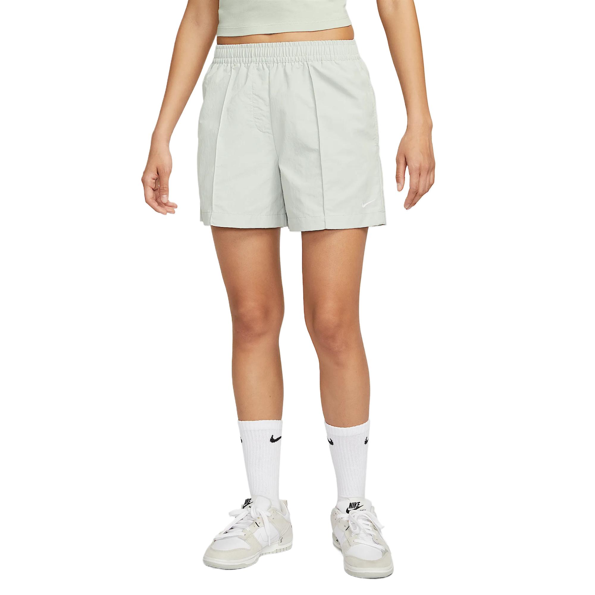 Nike Спортивные повседневные шорты Women's Light Silver/White
Nike Спортивные повседневные шорты Women's Light Silver/White