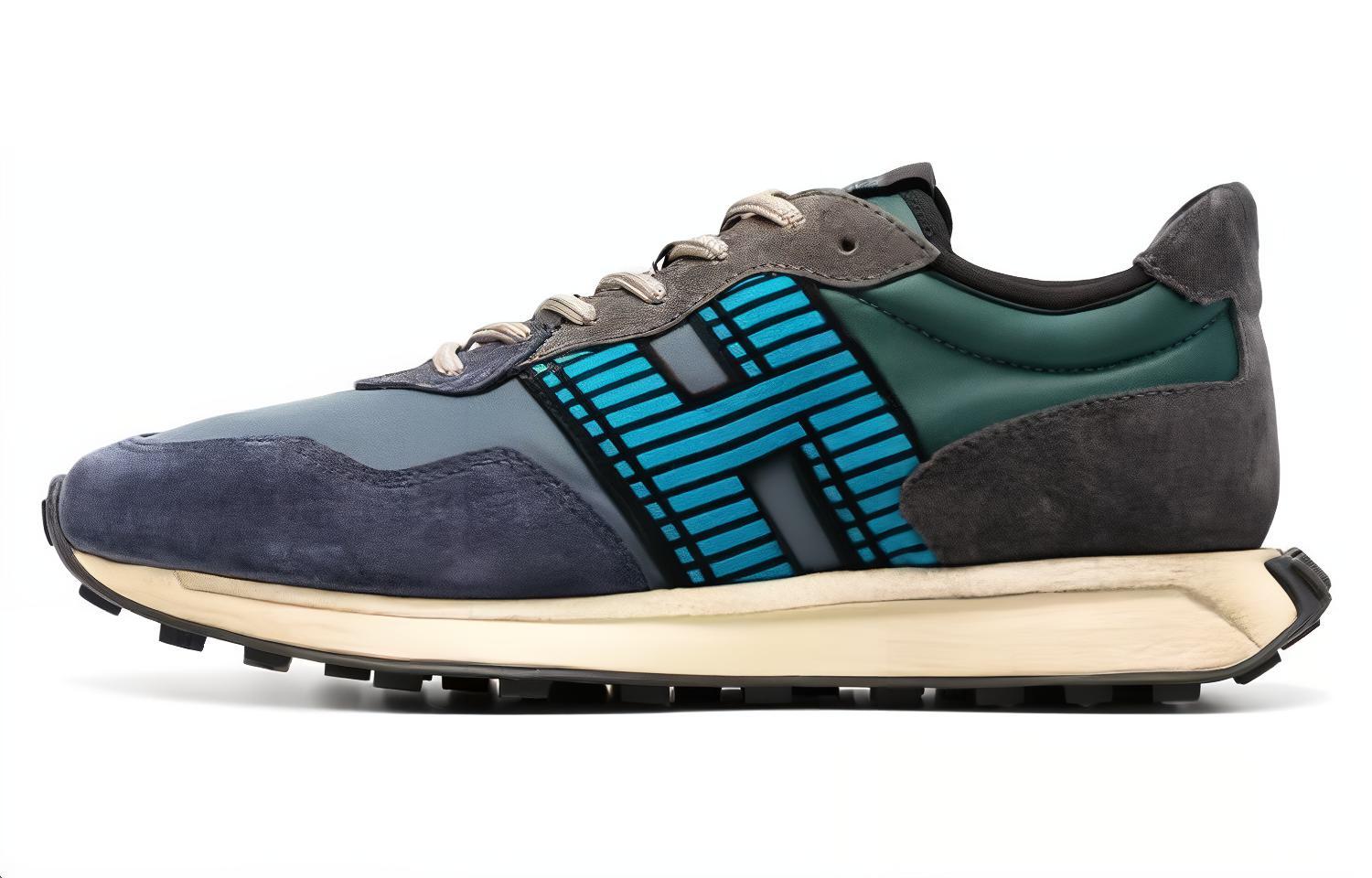 Кроссовки H601 на шнуровке HOGAN
Кроссовки H601 на шнуровке HOGAN