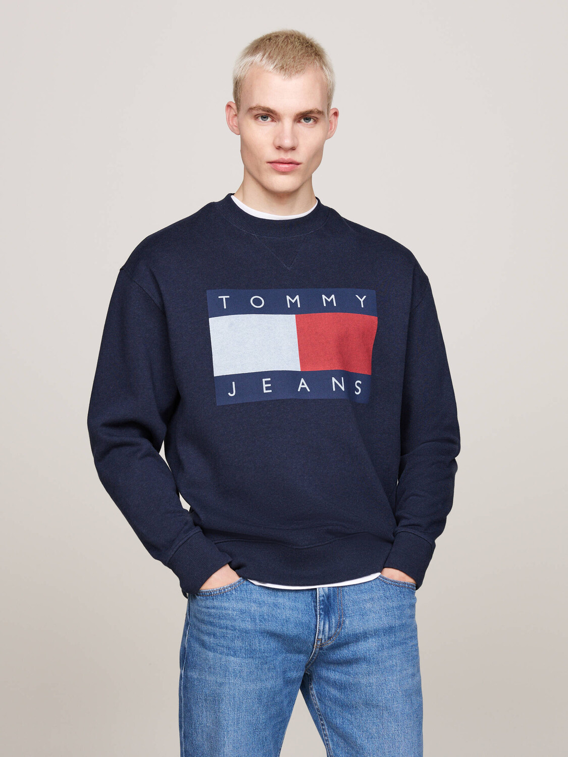 Толстовка Tommy Jeans Loose fit, темно-синий
Толстовка Tommy Jeans Loose fit, темно-синий