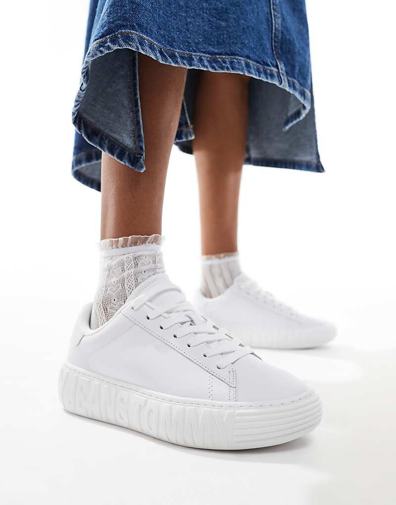 Tommy Jeans – Essential – кожаные кроссовки тройного белого цвета =f на резиновой подошве, Белый, Tommy Jeans – Essential – кожаные кроссовки тройного белого цвета =f на резиновой подошве
Tommy Jeans – Essential – кожаные кроссовки тройного белого цвета =f на резиновой подошве, Белый, Tommy Jeans – Essential – кожаные кроссовки тройного белого цвета =f на резиновой подошве