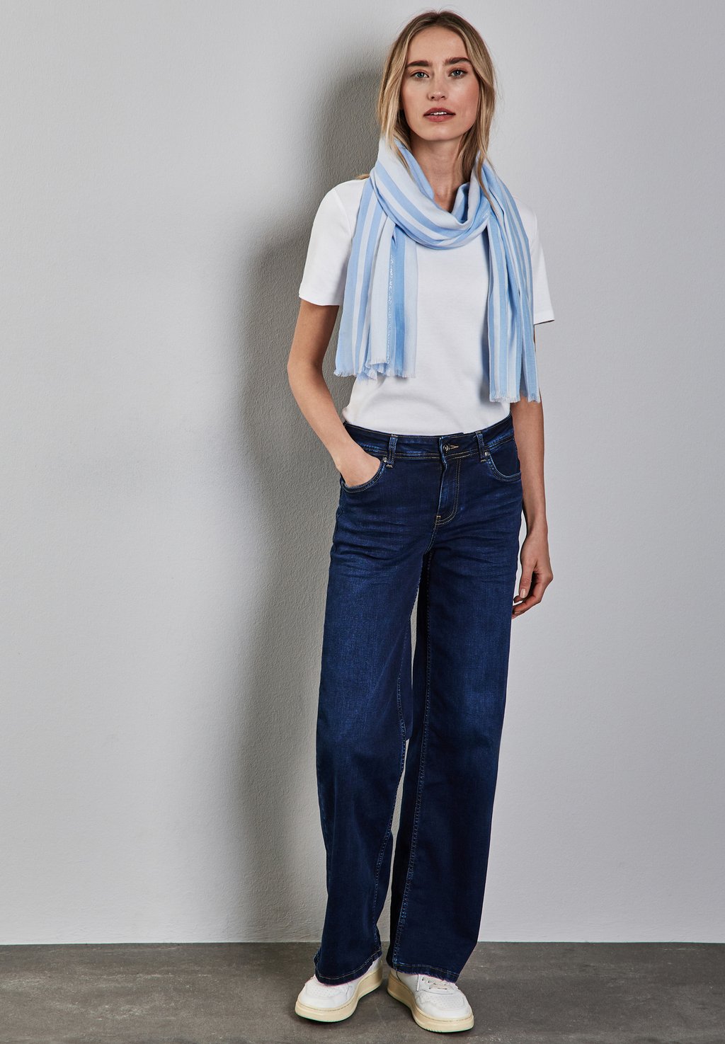 Шарф GESTREIFTER Street One, деним
Шарф GESTREIFTER Street One, деним