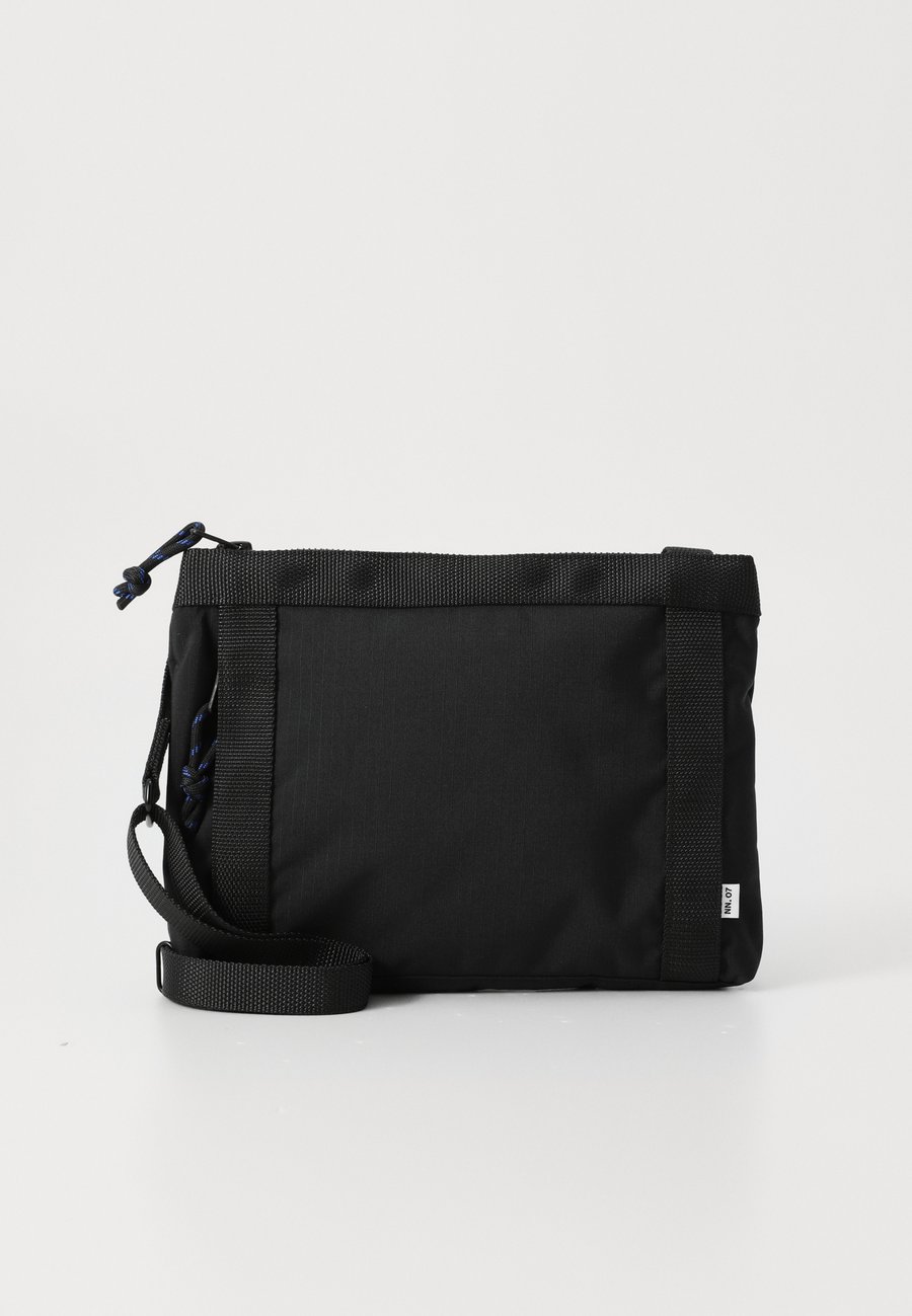 Сумка кросс-боди NN.07 SHOULDER BAG SMALL, Black
Сумка кросс-боди NN.07 SHOULDER BAG SMALL, Black