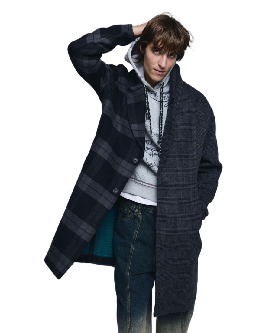 Мужское клетчатое двухслойное пальто Desigual, Dark grey
Мужское клетчатое двухслойное пальто Desigual, Dark grey