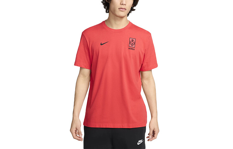 Футбольная майка мужская красная Nike, красный 
Футбольная майка мужская красная Nike, красный