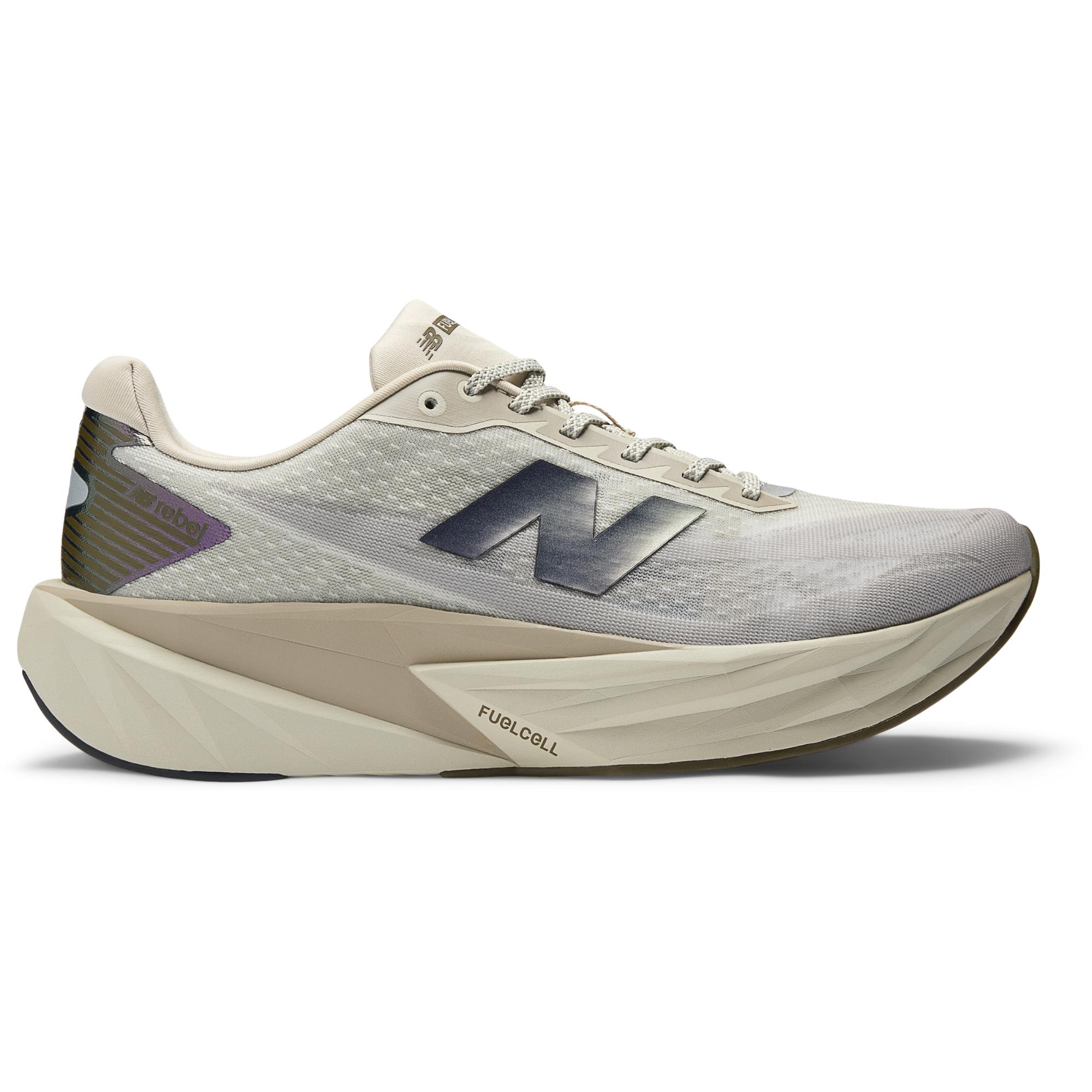 Мужские беговые кроссовки FuelCell Rebel v5 New Balance, Shipyard/Arid Stone/Silver Metallic
Мужские беговые кроссовки FuelCell Rebel v5 New Balance, Shipyard/Arid Stone/Silver Metallic