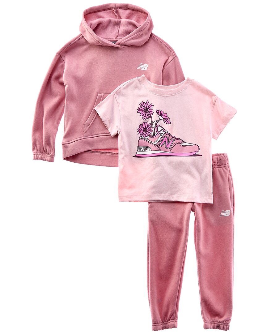 Комплект New Balance из 3 предметов: худи, футболка и спортивные штаны, розовый
Комплект New Balance из 3 предметов: худи, футболка и спортивные штаны, розовый