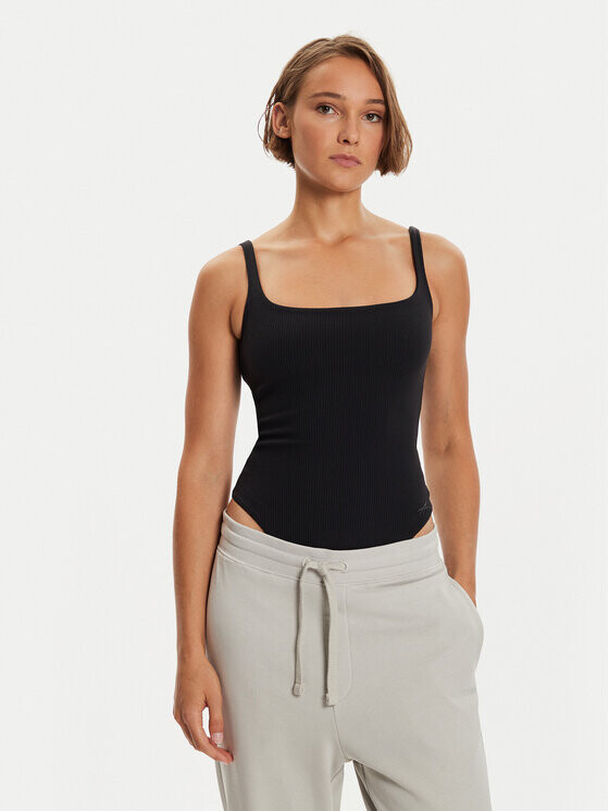 Тело облегающее Reebok, черный 
Тело облегающее Reebok, черный